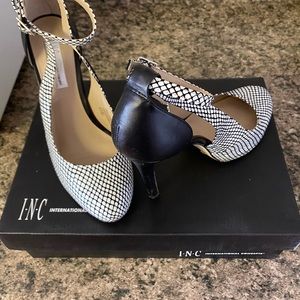 INC Lucey heels black and white
